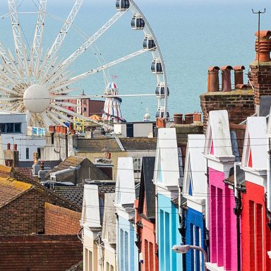 Brighton LGBT: casas coloridas próximas ao píer 2