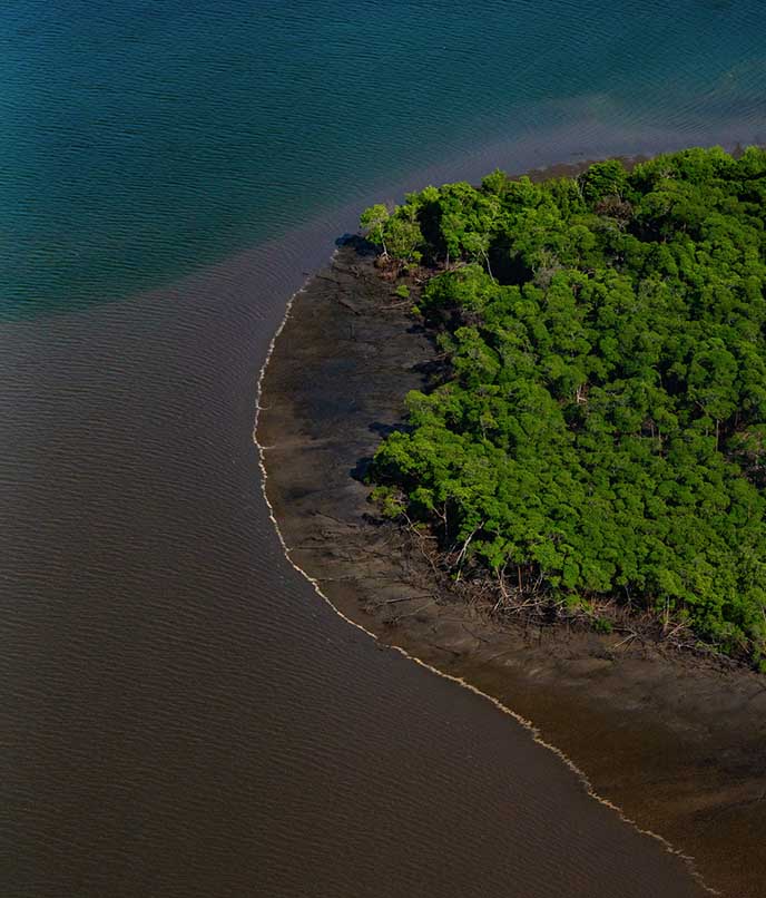 Delta do Parnaíba: encontro do Rio Parnaíba com o mar