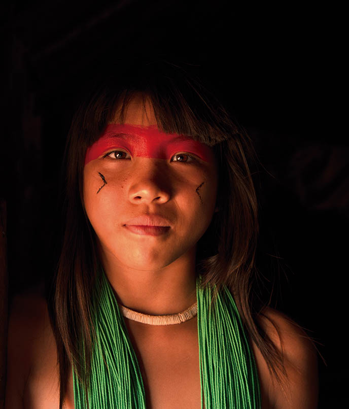 Menina indígena no Xingu
