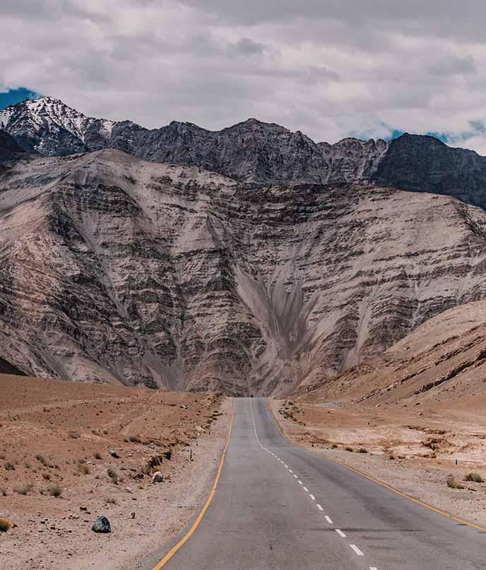 Caminho para Ladakh, Índia, o budismo tibetano e o autoconhecimento nos Himalaias indianos