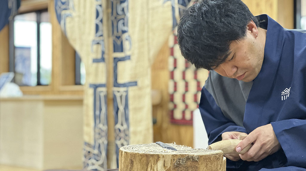 Ilha de Hokkaido arte em palha e madeira