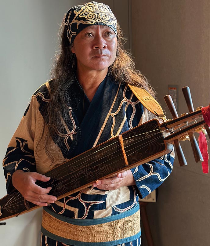 Um músico na Ilha de Hokkaido 