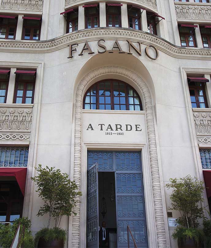Arquitetura em Salvador: o edifício do jornal A Atarde, que abriga o Hotel Fasano