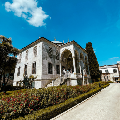 Entre jardins do Topkapı Sarayı | Luciana Lancellotti
