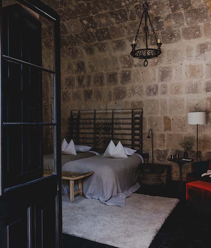 Um dos quartos do Cirqa